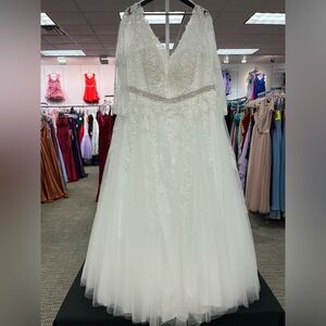 Sydney’s Closet Plus Size Long Sleeve Bridal Gown